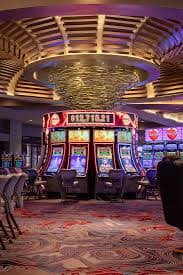 Baccarat and roulette live dealer tables available on 6bet Login